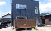 【商談中】青い外壁キューブ型 中古戸建住宅